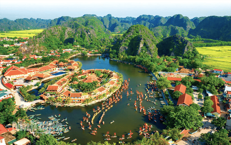 NINH BÌNH HƯỚNG TỚI TRỞ THÀNH TRUNG TÂM DU LỊCH QUỐC TẾ: BỨT PHÁ TỪ NHỮNG ĐIỂM ĐẾN DI SẢN